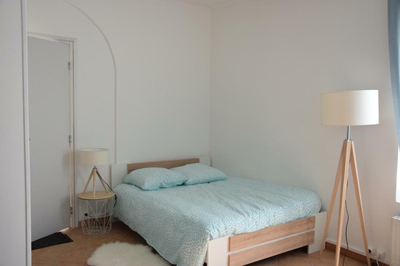 Joli Studio Plein Centre De Milly La Foret Bagian luar foto